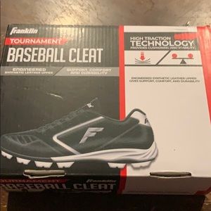 Youth size 11 baseball cleats